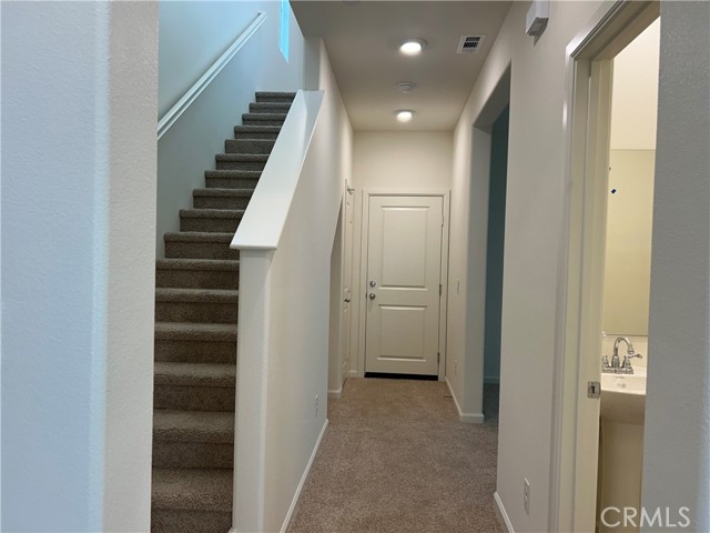 Detail Gallery Image 9 of 24 For 25169 Mariposa Ct, Moreno Valley,  CA 92551 - 4 Beds | 2/1 Baths