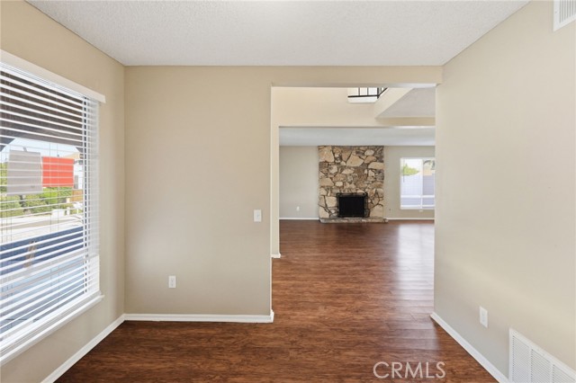 Detail Gallery Image 10 of 61 For 1420 Timberlane, Riverside,  CA 92506 - 5 Beds | 4 Baths