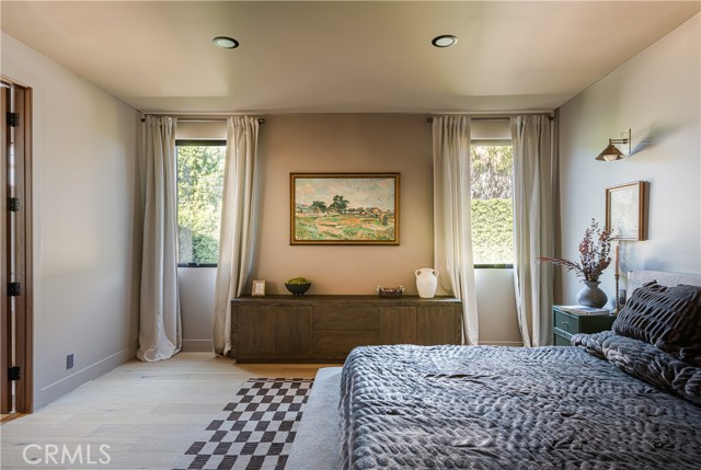 Detail Gallery Image 22 of 65 For 15719 Hartsook St, Encino,  CA 91436 - 4 Beds | 4/1 Baths