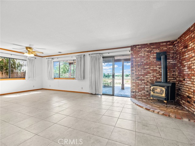 Detail Gallery Image 16 of 45 For 14053 Driftwood Dr, Victorville,  CA 92395 - 3 Beds | 2/1 Baths
