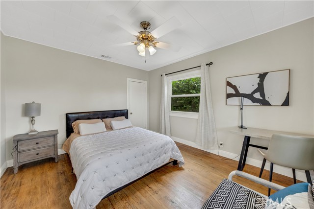 Detail Gallery Image 10 of 26 For 3501 Del Mar, Pasadena,  CA 91107 - 3 Beds | 2 Baths
