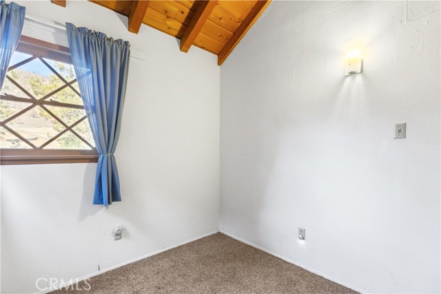 Detail Gallery Image 17 of 30 For 592 Mountain View Ave, Wrightwood,  CA 92397 - 2 Beds | 1 Baths