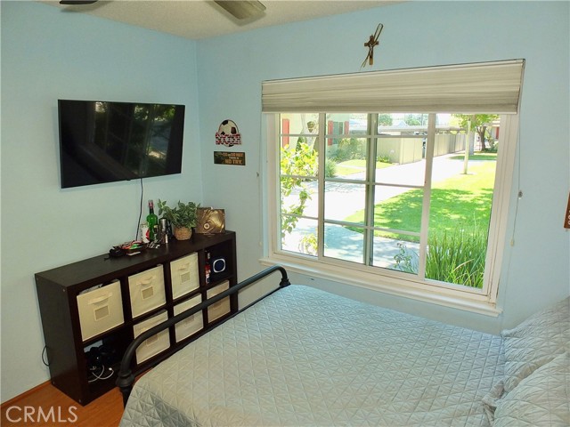 4846 Larwin Avenue, Cypress CA: https://media.crmls.org/medias/4157d942-d5d9-47ee-95dd-82f309a01a47.jpg