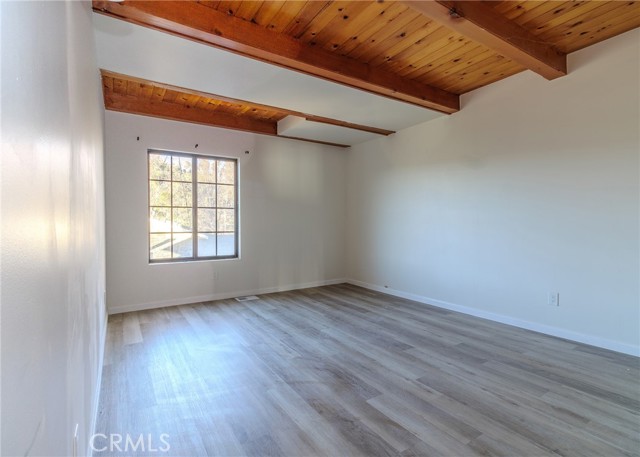 Detail Gallery Image 6 of 18 For 30042 Enchanted, Running Springs,  CA 92382 - 3 Beds | 2 Baths