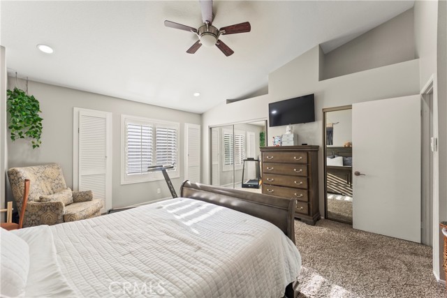Detail Gallery Image 13 of 24 For 22617 Copper Hill Dr #121,  Saugus,  CA 91350 - 3 Beds | 3 Baths