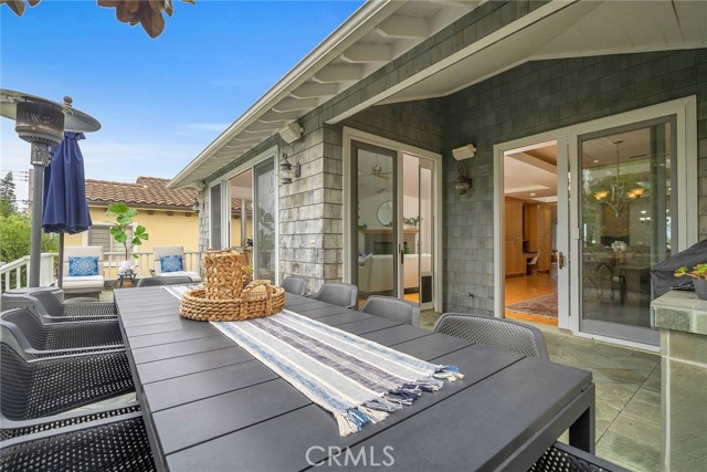 705 Juanita Avenue, Redondo Beach, California 90277, 5 Bedrooms Bedrooms, ,2 BathroomsBathrooms,Residential,Sold,Juanita,SB22157275