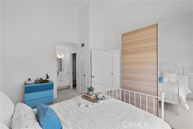 Detail Gallery Image 13 of 22 For 21358 Nandina Ln #204,  Newhall,  CA 91321 - 2 Beds | 2 Baths