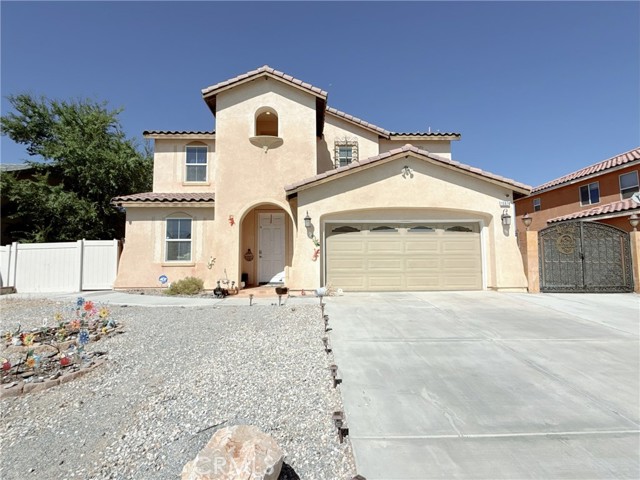 Detail Gallery Image 1 of 44 For 15974 Golden Meadow Ln, Victorville,  CA 92394 - 3 Beds | 2/1 Baths