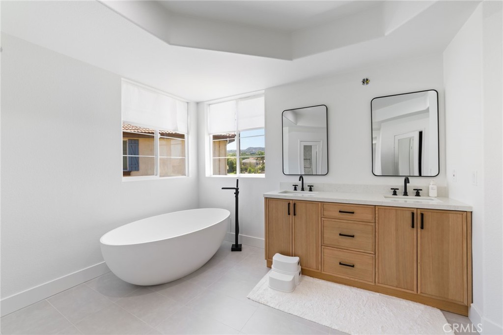 MLS #OC25274764 image #24