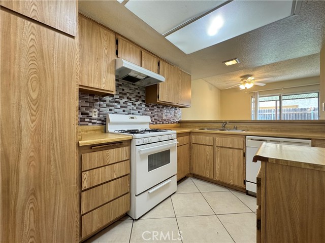 Detail Gallery Image 13 of 52 For 7688 Gainey Ct, Rancho Cucamonga,  CA 91730 - 3 Beds | 2/1 Baths