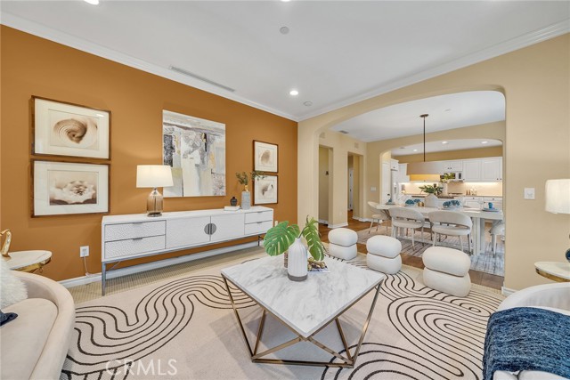 63 Splendor, Irvine CA: https://media.crmls.org/medias/415b87d1-88bc-4563-b59f-f22bce061a03.jpg
