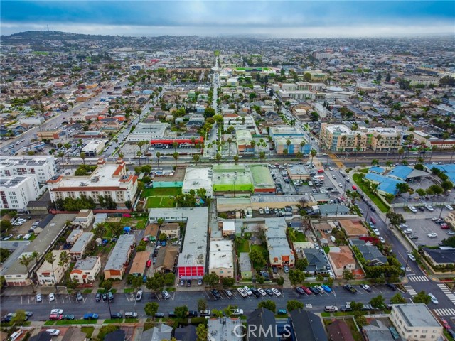 1640 Locust Avenue, Long Beach CA: https://media.crmls.org/medias/415d99cc-0721-485c-8984-3923748d9918.jpg