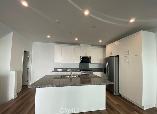 1511 W CARA Drive, Anaheim CA: https://media.crmls.org/medias/415e011c-5b89-4fac-afa8-60d3fdf649d0.jpg
