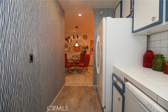 Detail Gallery Image 5 of 20 For 550 N Villa Ct #203,  Palm Springs,  CA 92262 - 1 Beds | 1 Baths