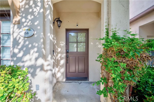 58 Paisley Place, Irvine CA: https://media.crmls.org/medias/415ec6b7-de6a-42fd-a9a4-448ab2abf988.jpg