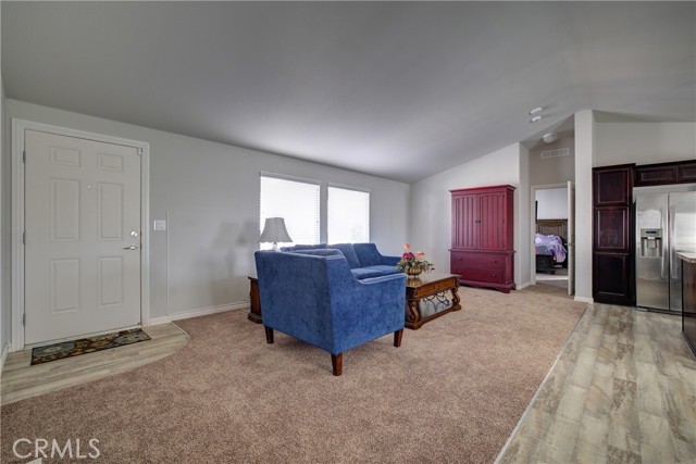 3700 Buchanan, Riverside CA: https://media.crmls.org/medias/415eedda-31f0-4a81-9222-26d187ccc1e7.jpg