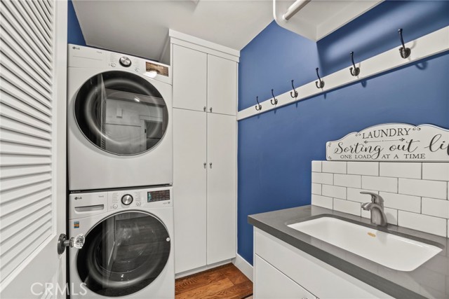 1147 7th Street, Hermosa Beach, California 90254, 3 Bedrooms Bedrooms, ,2 BathroomsBathrooms,Residential,For Sale,7th Street,SB25258608 1147 7th Street, Hermosa Beach, California 90254, 3 Bedrooms Bedrooms, ,2 BathroomsBathrooms,Residential,For Sale,7th Street,SB25258608