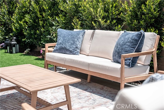 232 Junco, Irvine CA: https://media.crmls.org/medias/4160261e-0c15-40b5-97c5-2bd5afbc5a68.jpg