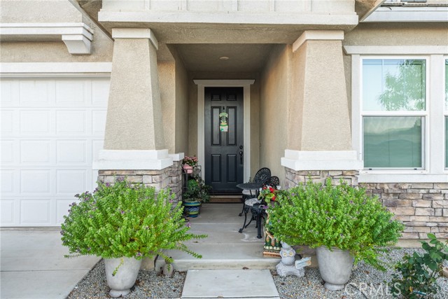 Detail Gallery Image 2 of 42 For 4013 Elderberry, Lake Elsinore,  CA 92530 - 5 Beds | 3 Baths