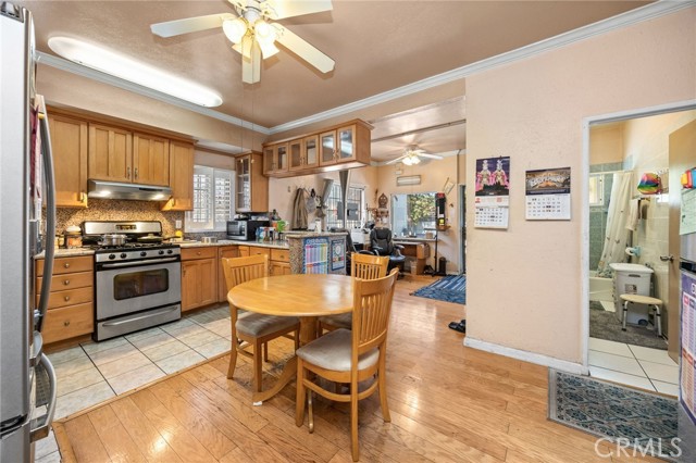  Commercial for Sale in Los Angeles, California