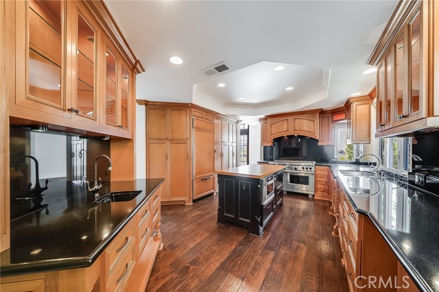 Detail Gallery Image 12 of 29 For 8 Marquesa, Dana Point,  CA 92629 - 3 Beds | 3 Baths