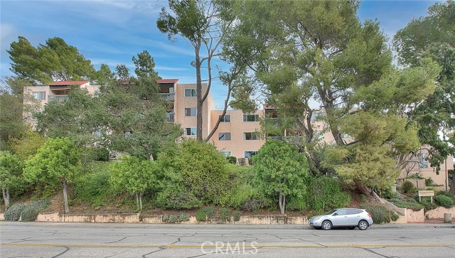 Detail Gallery Image 22 of 24 For 2940 N Verdugo Rd #409,  Glendale,  CA 91208 - 2 Beds | 2 Baths
