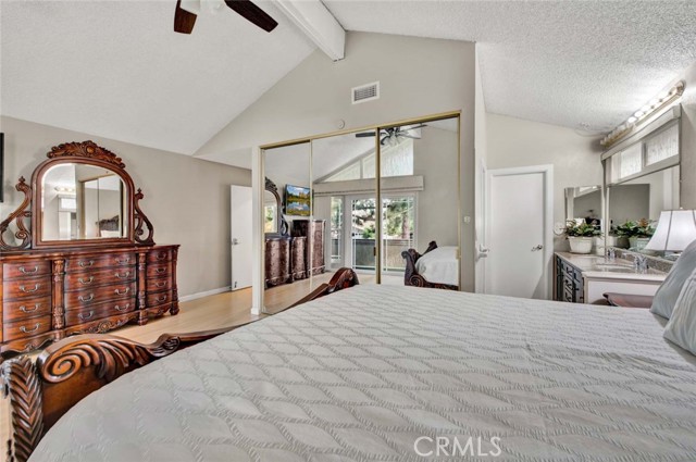 Detail Gallery Image 15 of 39 For 14602 Devonshire Ave, Tustin,  CA 92780 - 4 Beds | 2/1 Baths