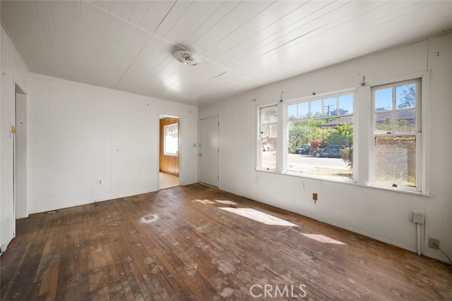 Detail Gallery Image 4 of 15 For 1427 Beach Street, San Luis Obispo,  CA 93401 - 2 Beds | 1 Baths