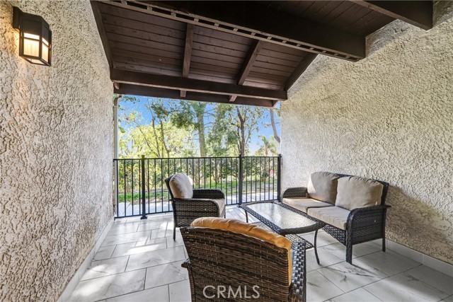 Detail Gallery Image 16 of 36 For 9502 via Salerno, Burbank,  CA 91504 - 2 Beds | 2/1 Baths