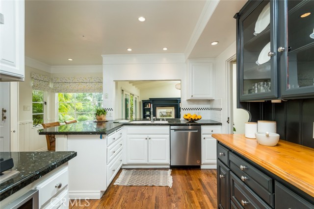 Detail Gallery Image 15 of 34 For 3554 Yorkshire Rd, Pasadena,  CA 91107 - 2 Beds | 2 Baths