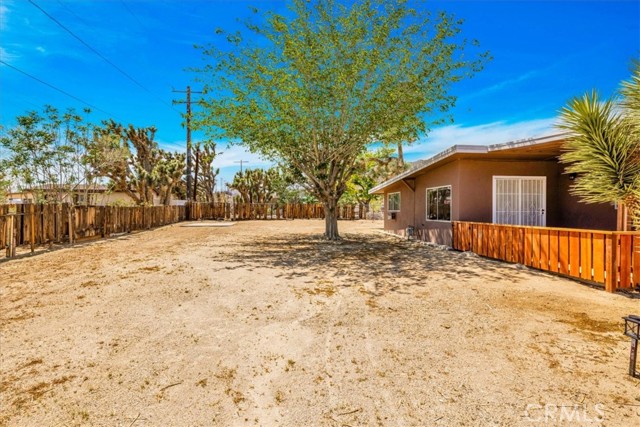 Detail Gallery Image 6 of 54 For 6922 Grand Ave, Yucca Valley,  CA 92284 - 3 Beds | 2 Baths