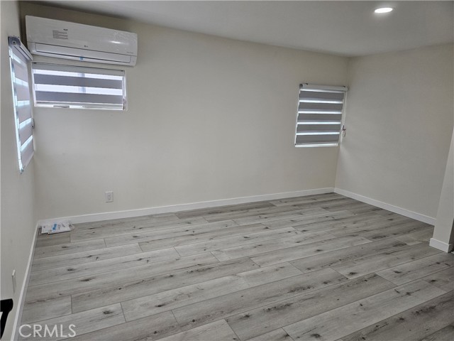 2547 Hermosa Avenue, Montrose CA: https://media.crmls.org/medias/41686b03-188e-47f9-a0cc-25fc74181f1e.jpg