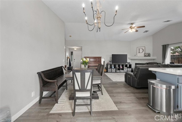 Detail Gallery Image 11 of 31 For 11617 Cactus Dr, Bakersfield,  CA 93312 - 3 Beds | 2 Baths