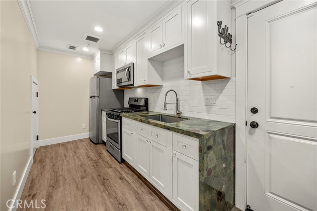 1721 El Dorado Avenue, La Habra CA: https://media.crmls.org/medias/4169f08f-2953-4a34-963f-540d5b23a20b.jpg
