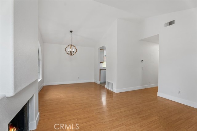 89 Alberti Aisle, Irvine CA: https://media.crmls.org/medias/416a5625-4def-47bc-8dc4-06feaf69bd80.jpg