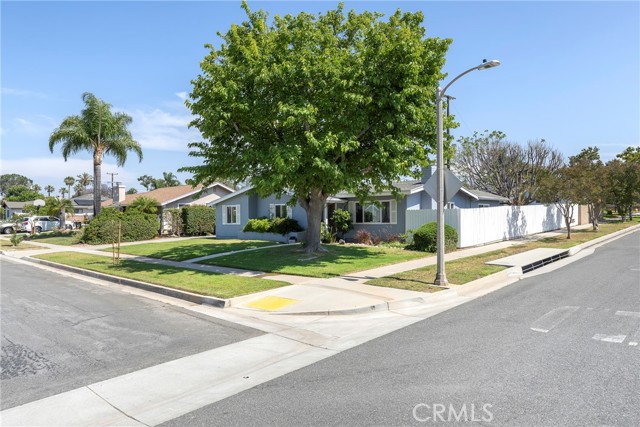 228 W OLD MILL, Corona CA: https://media.crmls.org/medias/416b331a-6cb7-4cea-b0f3-fcac402557c8.jpg