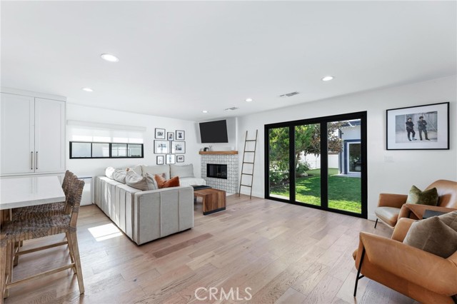 Detail Gallery Image 21 of 59 For 1707 10th St, Manhattan Beach,  CA 90266 - 4 Beds | 2/2 Baths