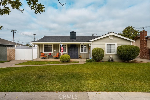 Detail Gallery Image 2 of 46 For 316 N Shattuck Pl, Orange,  CA 92866 - 3 Beds | 2 Baths