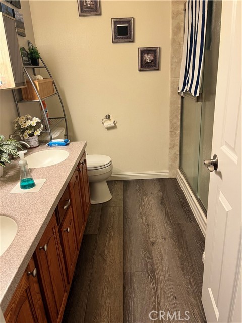 Detail Gallery Image 14 of 22 For 3653 Toscany Ct, Palmdale,  CA 93550 - 4 Beds | 2 Baths