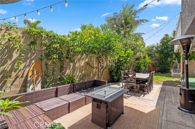 9001 Oceanwood Drive, Huntington Beach CA: https://media.crmls.org/medias/416be560-f71a-4de3-b4ec-efa16095ae7d.jpg
