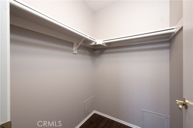 Image 31 of 56 For 6595 Jaluit Street