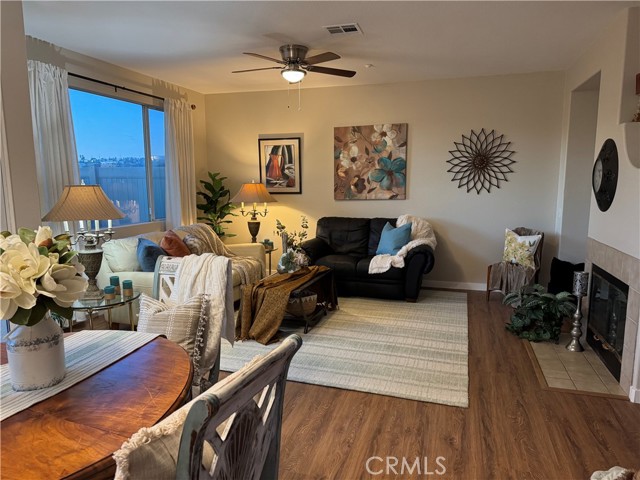 Detail Gallery Image 10 of 48 For 39213 Anchor Bay #B,  Murrieta,  CA 92563 - 3 Beds | 2/1 Baths