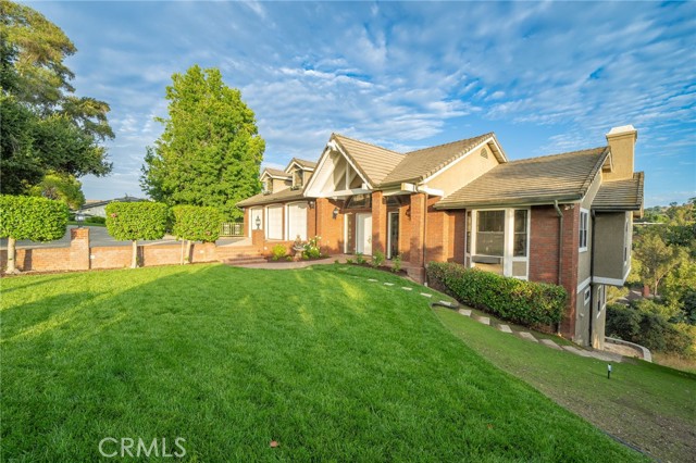 Detail Gallery Image 6 of 56 For 1187 Edinburgh Rd, San Dimas,  CA 91773 - 5 Beds | 4 Baths