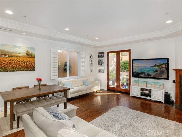 1728 Haynes Lane, Redondo Beach, California 90278, 4 Bedrooms Bedrooms, ,2 BathroomsBathrooms,Residential,Sold,Haynes,SB17237619