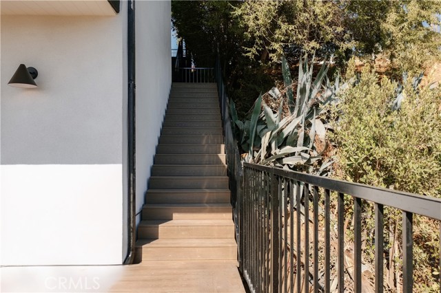 Detail Gallery Image 51 of 56 For 2536 Medlow, Los Angeles,  CA 90041 - 4 Beds | 4/2 Baths