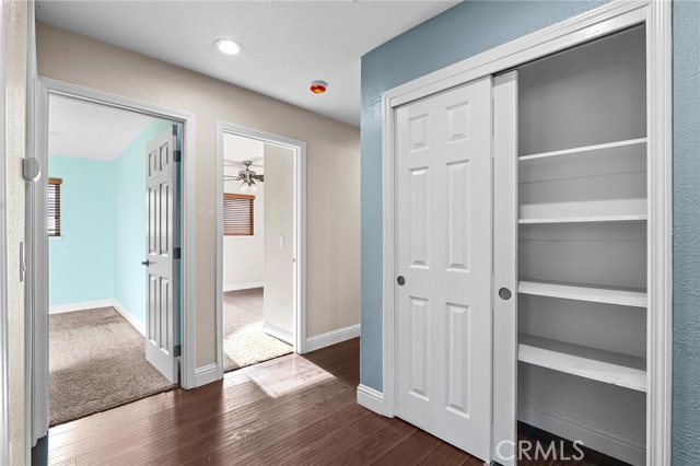 18 Jasper Drive, Chico CA: https://media.crmls.org/medias/416dccd7-aa73-4f60-bf23-c27cd302a492.jpg