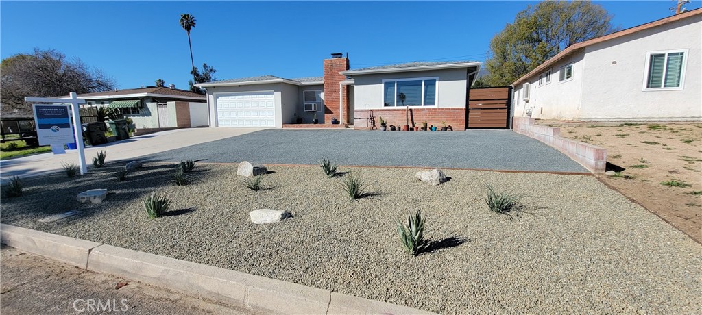25542 Edgemont Drive