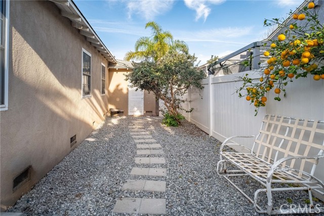 Detail Gallery Image 44 of 51 For 8819 Glider, Los Angeles,  CA 90045 - 3 Beds | 2 Baths