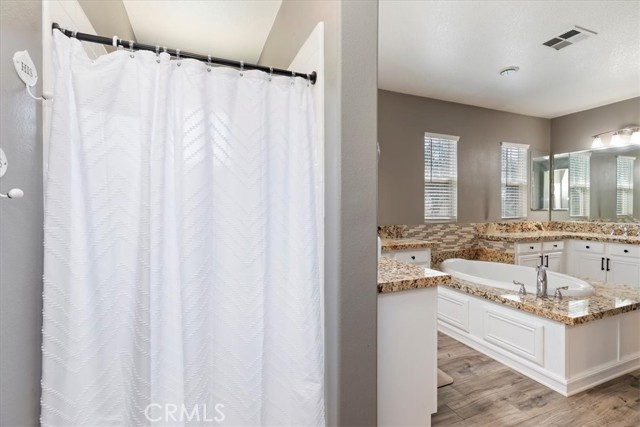8214 Lavender Lane, Riverside CA: https://media.crmls.org/medias/416e1f61-3902-457b-9d1c-9f68feb441bc.jpg