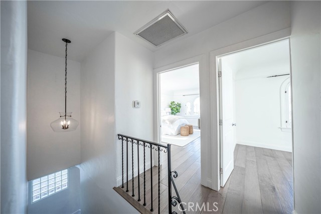 Detail Gallery Image 30 of 46 For 108 Roycroft Ave, Long Beach,  CA 90803 - 4 Beds | 3/1 Baths